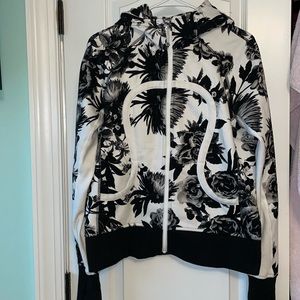 Lululemon Scuba Full Zip hoodie in black and white floral print, size small